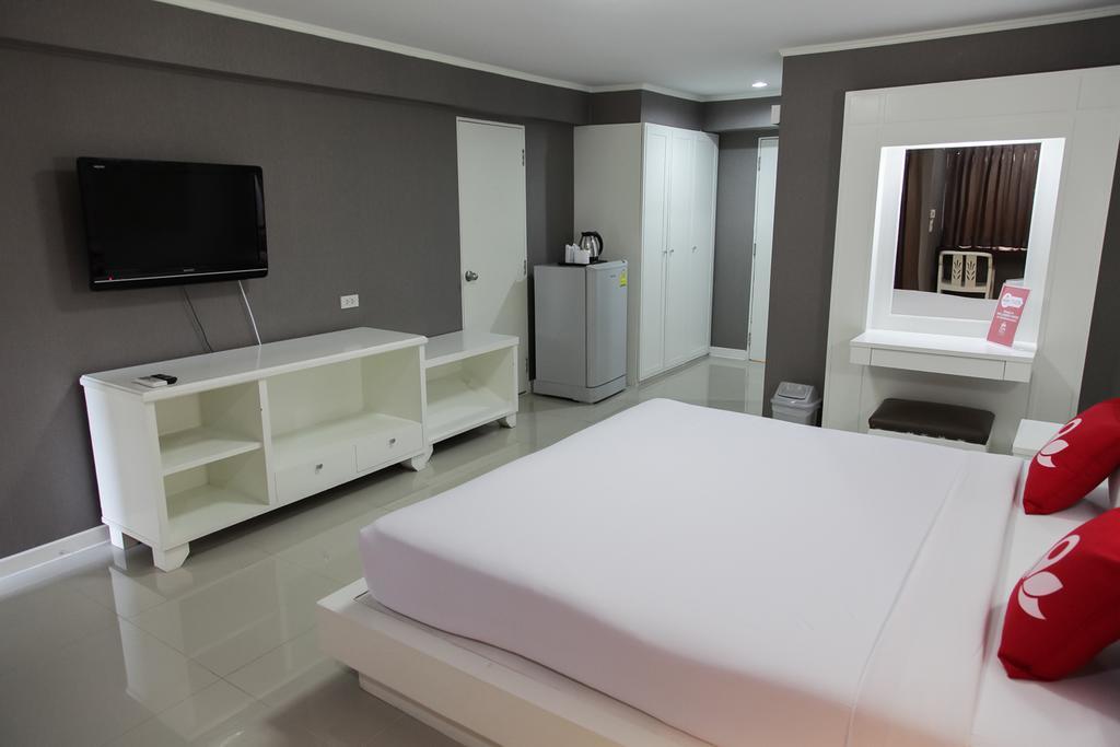 Zen Rooms Bangchak Bangkok Exterior photo